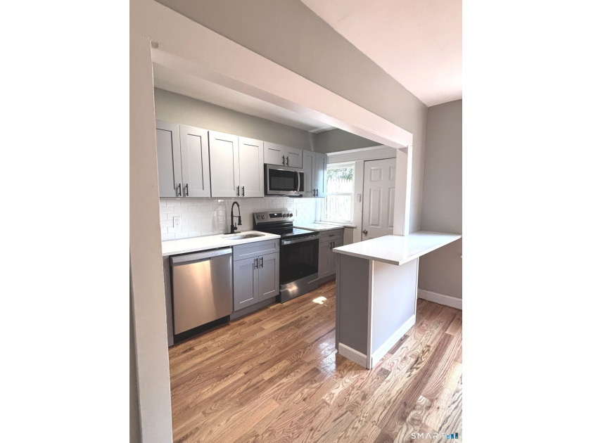Investors or Savvy Homeowners! Welcome to this beautifully - photo 6