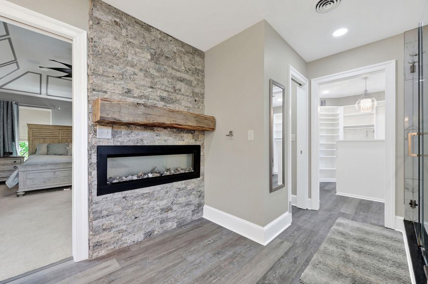 Discover an exquisite blend of luxury and comfort in this - photo 22