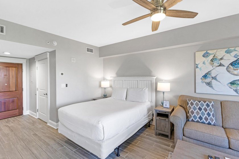 Experience resort living in this beautifully appointed studio - photo 9