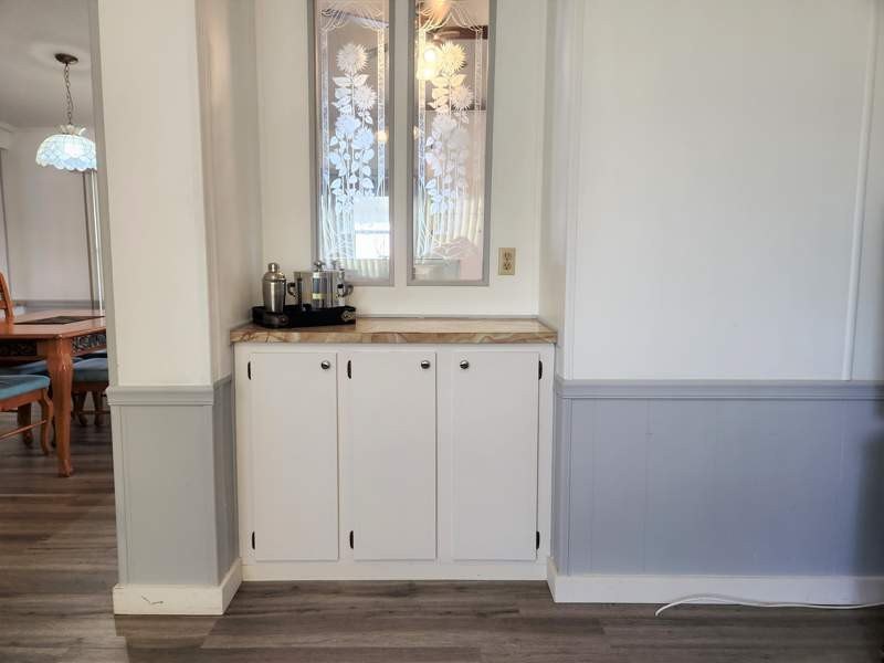 Bright and airy home's interior was completely painted and - photo 13