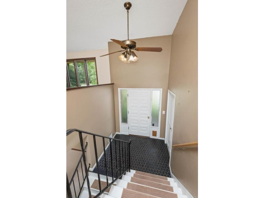 Welcome to this Plymouth split-entry located in the Wayzata - photo 18