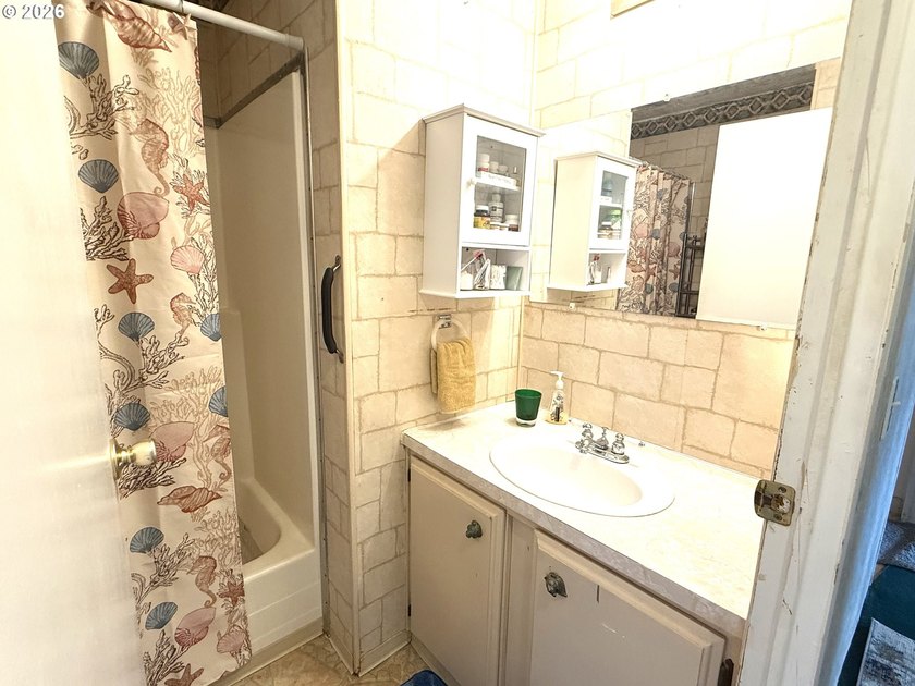 Welcome to coastal living at its finest in Bayview Mobile Home - photo 18