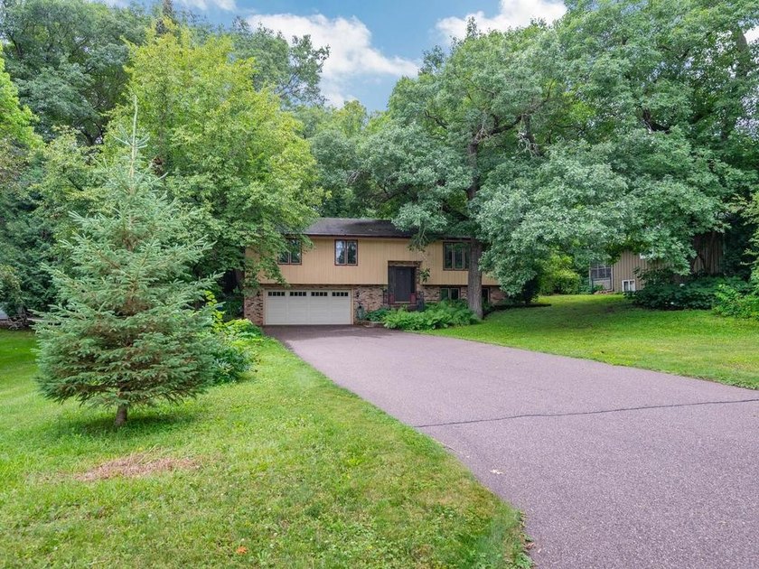 Welcome to this Plymouth split-entry located in the Wayzata - photo 24