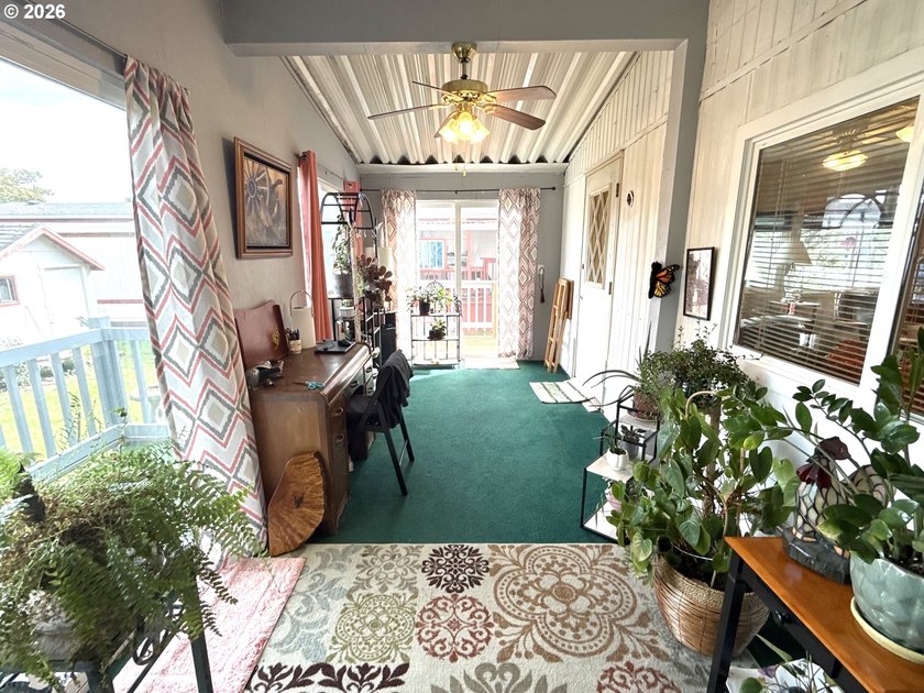 Welcome to coastal living at its finest in Bayview Mobile Home - photo 27