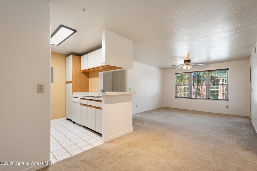 Welcome to Cypress Cove Condominiums in the highly desirable - photo 10