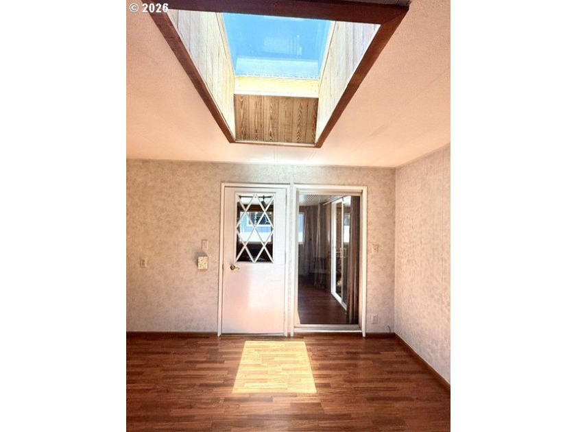 Welcome to this well-maintained 1,410-square-foot home nestled - photo 22