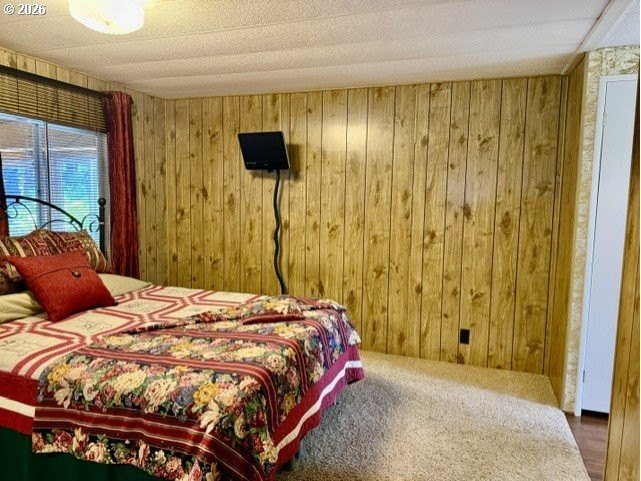 Welcome to this well-maintained 1,410-square-foot home nestled - photo 31