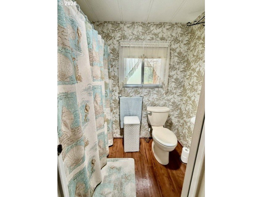 Welcome to this well-maintained 1,410-square-foot home nestled - photo 35