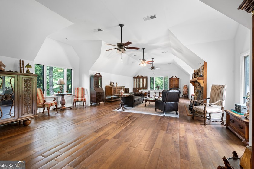 Set along the shores of Lake Lanier, this thoughtfully designed - photo 44