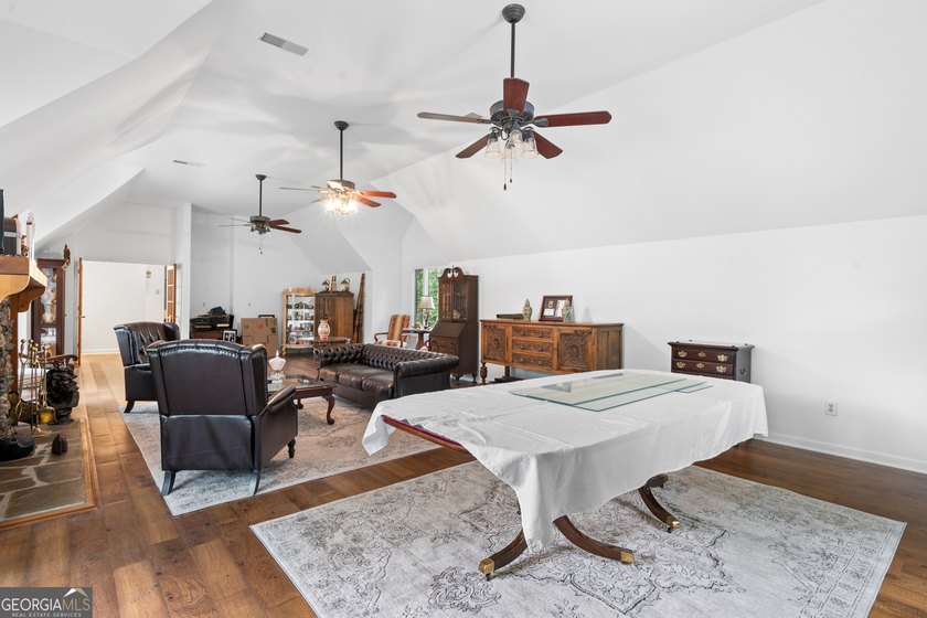 Set along the shores of Lake Lanier, this thoughtfully designed - photo 48
