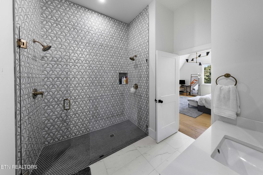 Every detail has been considered in this lakefront estate in - photo 21