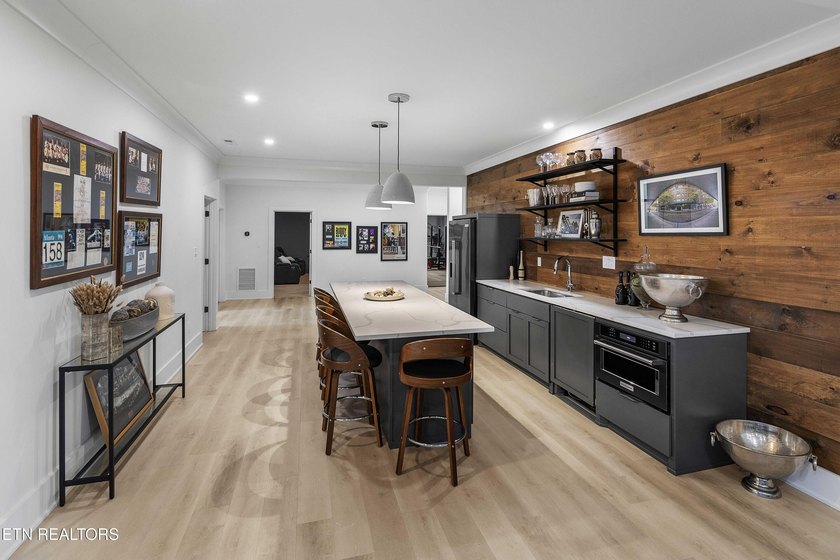 Every detail has been considered in this lakefront estate in - photo 29