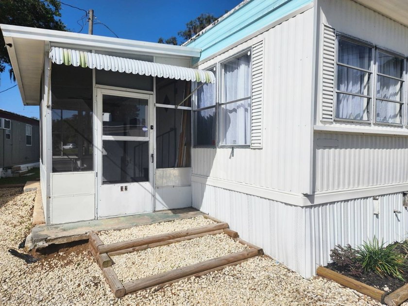 Bring your vision and make this single-wide mobile home your - photo 2