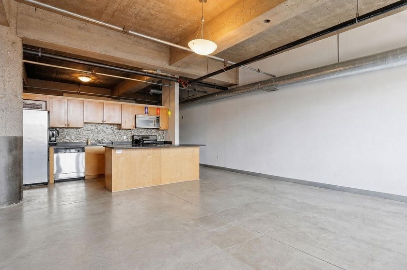 Discover authentic North Loop loft living in this bright - photo 10