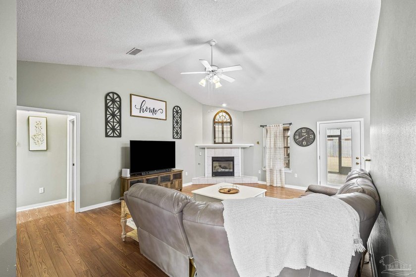 Well-Maintained, all brick 3-bedroom, 2-bath home with an - photo 13