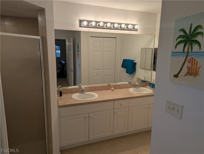 Fabulous 4/2/2 fresh water canal pool home with heated pool - photo 15
