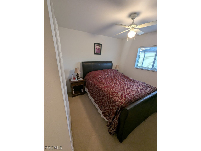 Fabulous 4/2/2 fresh water canal pool home with heated pool - photo 16