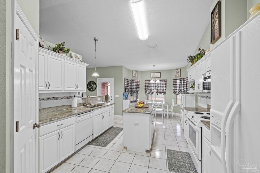 Well-Maintained, all brick 3-bedroom, 2-bath home with an - photo 17