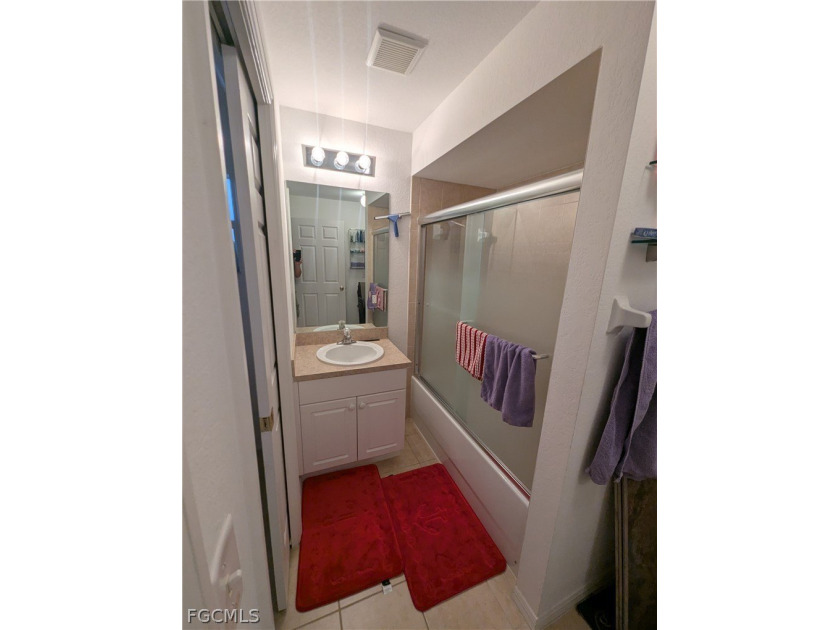 Fabulous 4/2/2 fresh water canal pool home with heated pool - photo 19