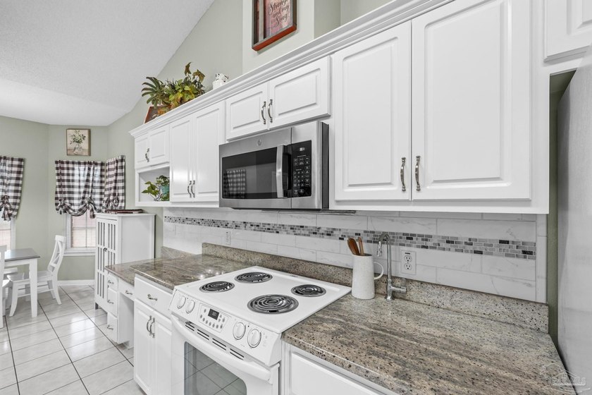 Well-Maintained, all brick 3-bedroom, 2-bath home with an - photo 20