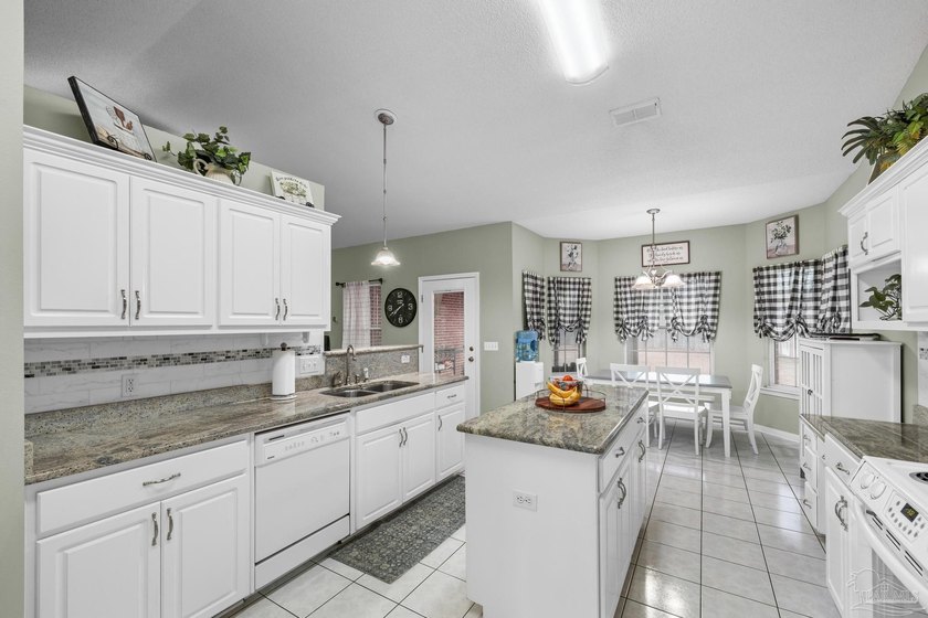 Well-Maintained, all brick 3-bedroom, 2-bath home with an - photo 21