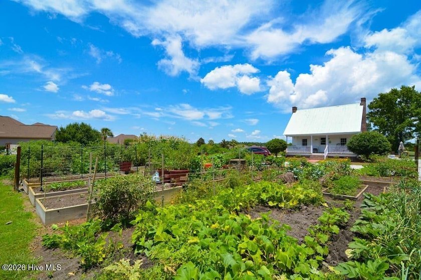 Positioned along a tranquil pond in the sought-after Haddington - photo 31