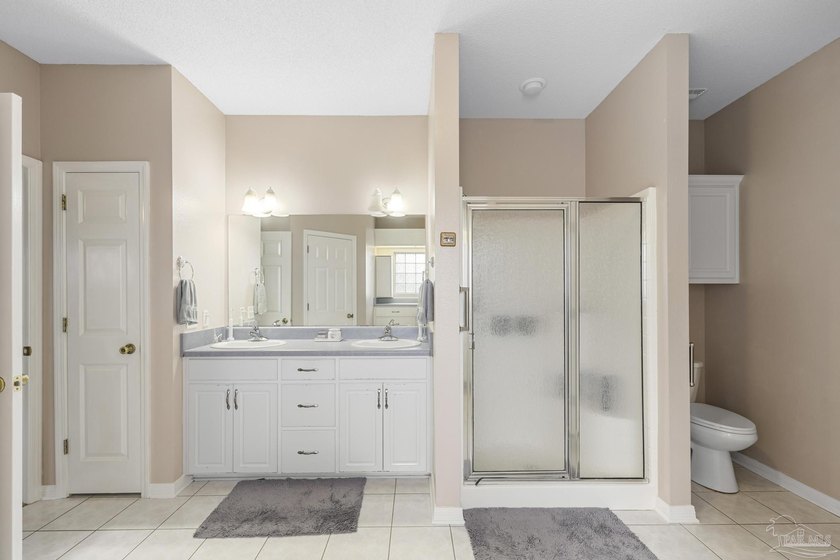Well-Maintained, all brick 3-bedroom, 2-bath home with an - photo 39