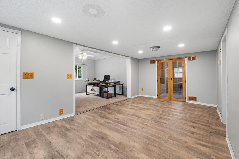 Enjoy private, peaceful one-level living just a short walk from - photo 2