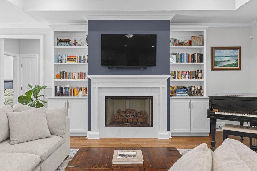 Built in 2023, this like-new home combines modern design - photo 11