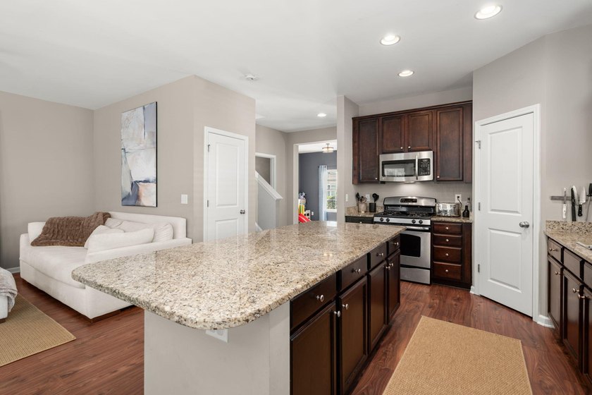 Welcome to 1752 Towne Street in The Cottages at Johns Island! - photo 11