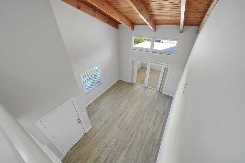 A rare opportunity to own this prime East Boca duplex. Brand new - photo 16
