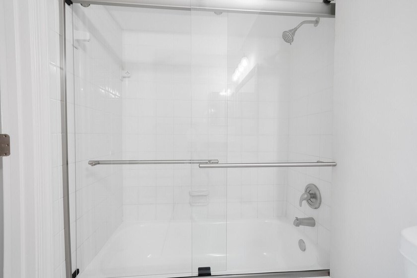 A rare opportunity to own this prime East Boca duplex. Brand new - photo 21