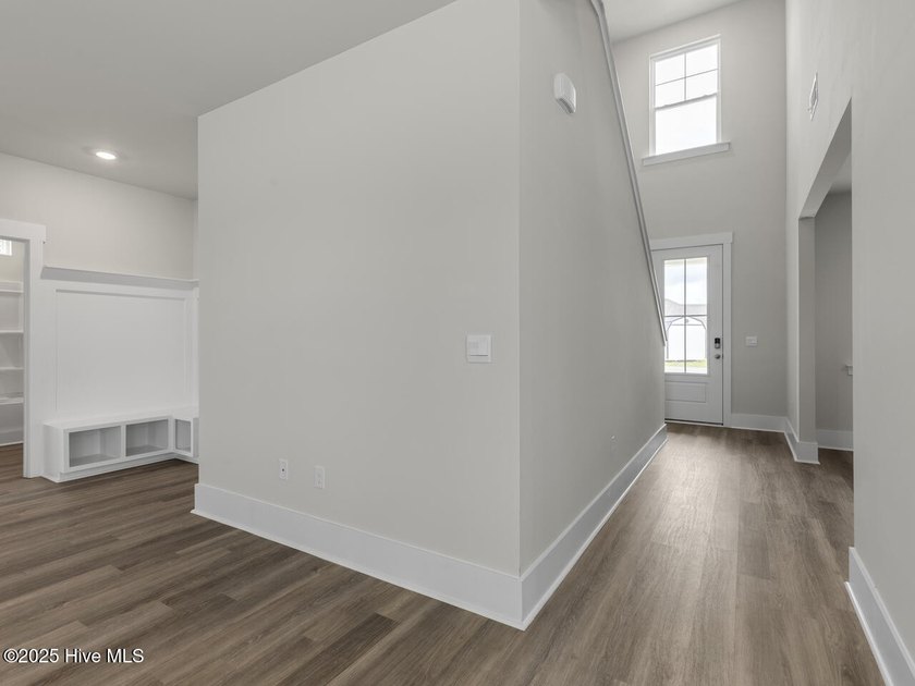 Welcome to Surfside Landing! Located just 5 minutes from the - photo 6