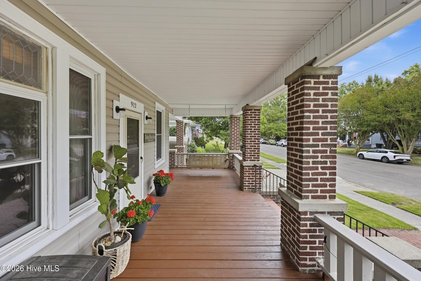 Welcome to this beautiful historic 1922 home on West Church - photo 4