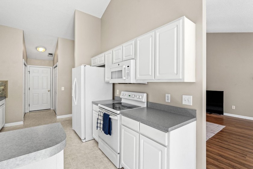 Welcome to this move-in ready 3-bedroom, 2-bath home in the - photo 11
