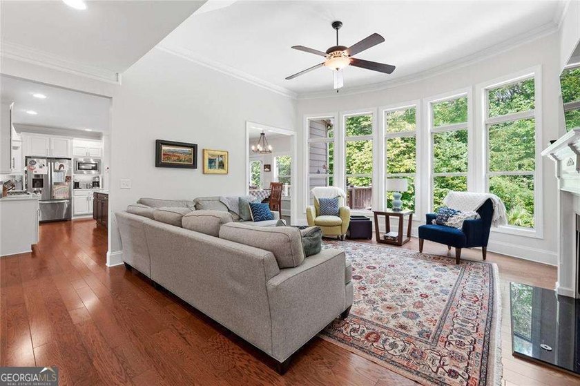 Why book a five-star resort when you can come home to one? - photo 11
