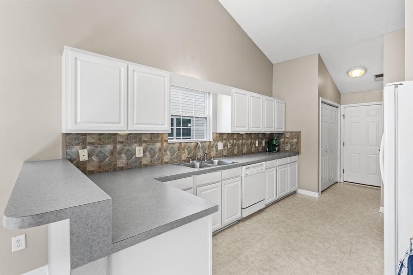 Welcome to this move-in ready 3-bedroom, 2-bath home in the - photo 12