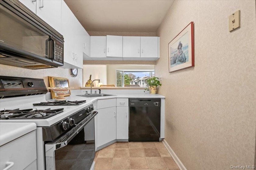 Nestled within the sought-after gated community of Oak Park at - photo 12