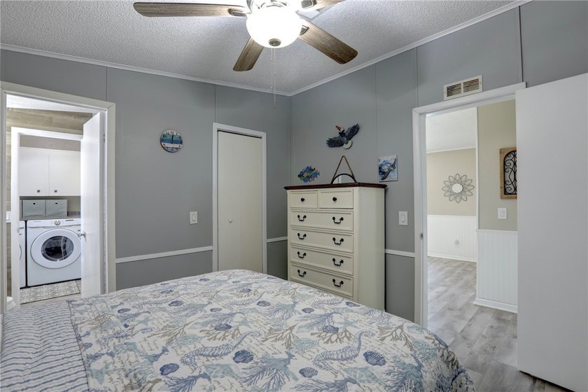 Situated on a sought-after 75' x 100' Haven Green lot, this - photo 17