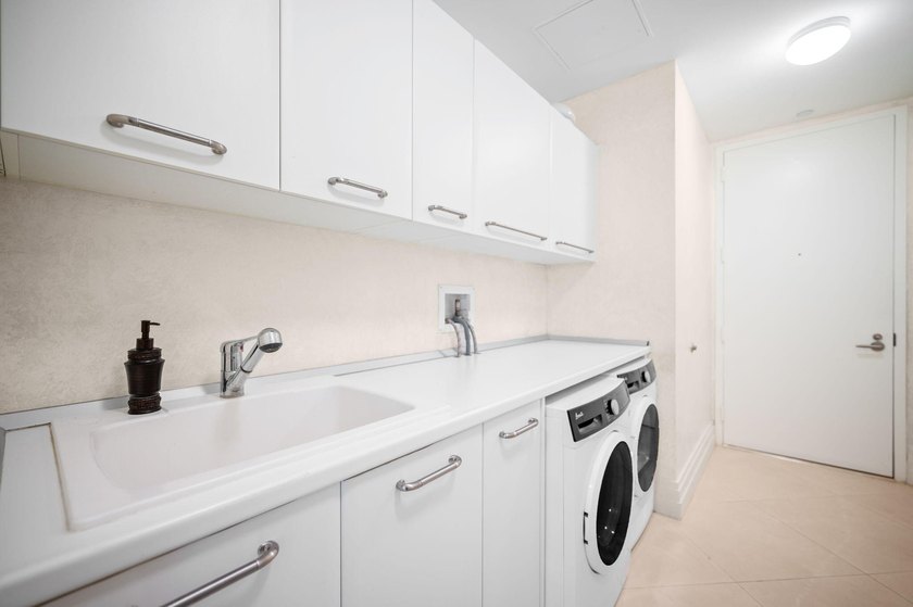 SPECTACULAR 2 BEDROOMS AND 2.5 BATHROOMS WITH AMAZING DIRECT - photo 23