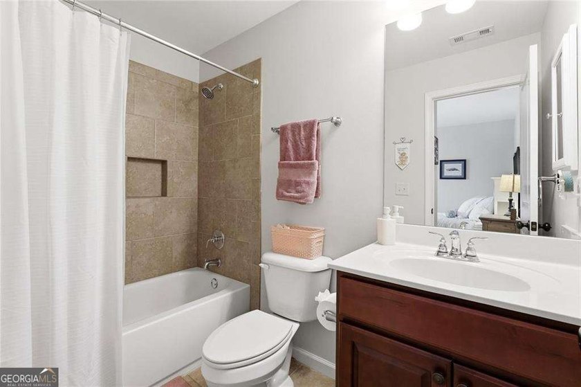 Why book a five-star resort when you can come home to one? - photo 31