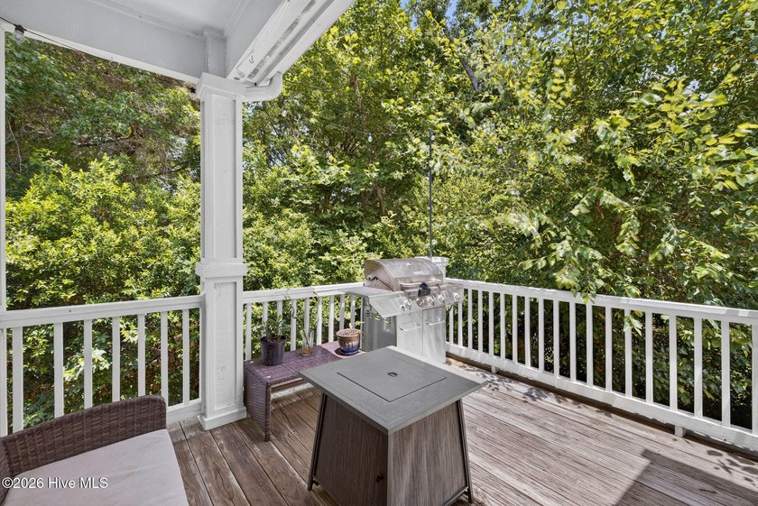 Charming 2-bedroom, 2-bath condo in desirable Wrightsville Ave - photo 4