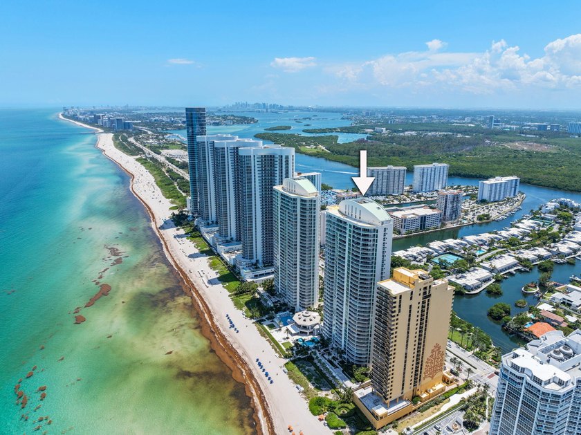 SPECTACULAR 2 BEDROOMS AND 2.5 BATHROOMS WITH AMAZING DIRECT - photo 44