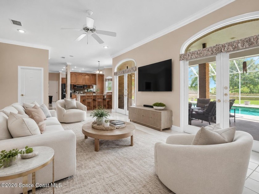 Luxury mini estate, acreage, cul-de-sac, pool... this one - photo 10