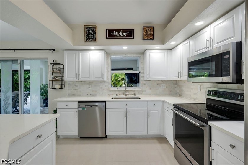 Don't miss this stunning 3-bedroom, 2-bath, 2-car garage home - photo 13