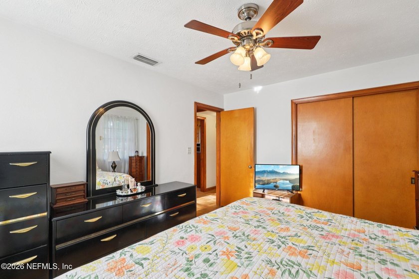 $5,000 Buyer credit for closing cost or rate buy down. Well - photo 15
