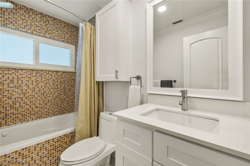 Stunning Remodeled Home with Pool in Prime Fort Myers Location - photo 29