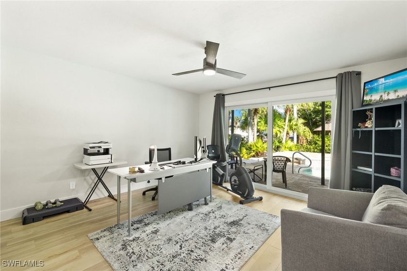 Stunning Remodeled Home with Pool in Prime Fort Myers Location - photo 34