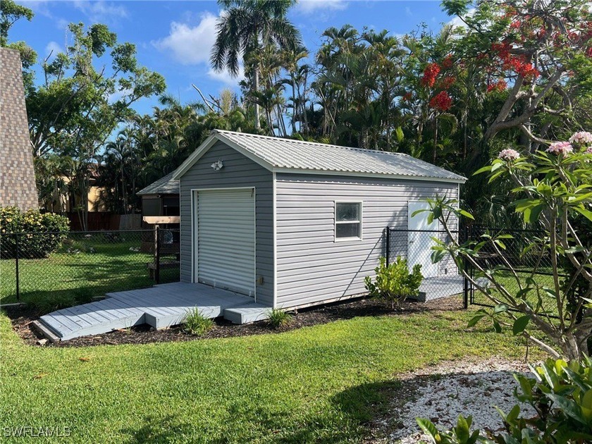 Stunning Remodeled Home with Pool in Prime Fort Myers Location - photo 42