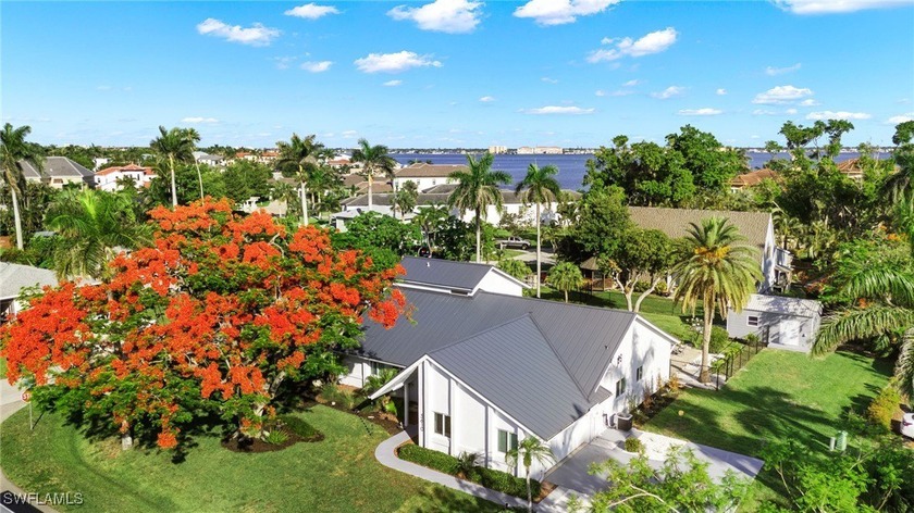 Stunning Remodeled Home with Pool in Prime Fort Myers Location - photo 43